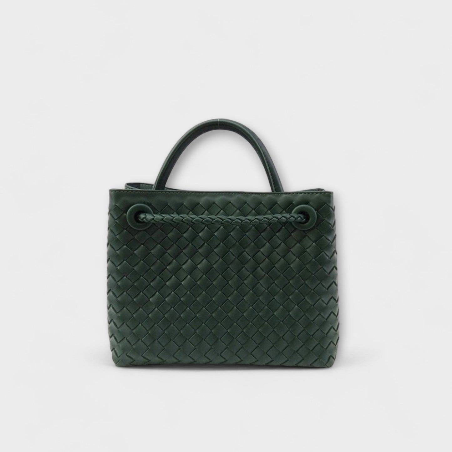 Nora – Pequeño bolso de mano trenzado para dama