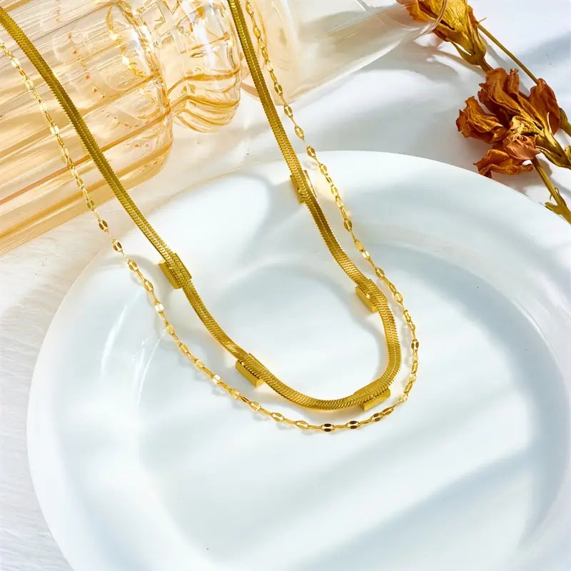 Collar Sorella Gem de doble vuelta estilo retro | Oro